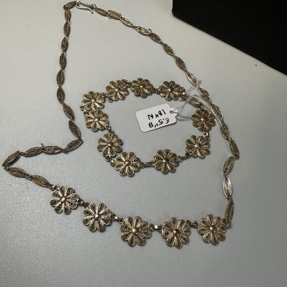 Floral filigree detailed sterling silver necklace and bracelet set! - Picture 3 of 8